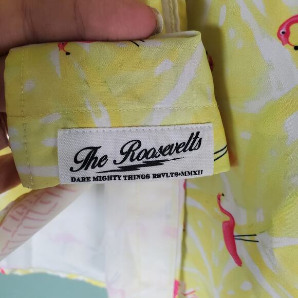 RSVLTS X Natural Light Mens Yellow Flamingo Button Up Short Sleeve Shirt Size M - Picture 6 of 6